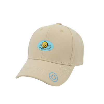 Visiiri ja aplikatsiooniga pesapallimüts