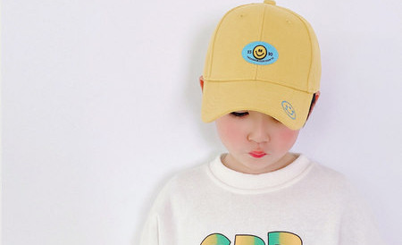 Visiiri ja aplikatsiooniga pesapallimüts