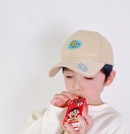 Visiiri ja aplikatsiooniga pesapallimüts