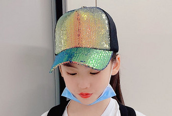 Модерна детска шапка с пайети за момичета