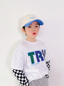 Kirjaga lastemüts poistele