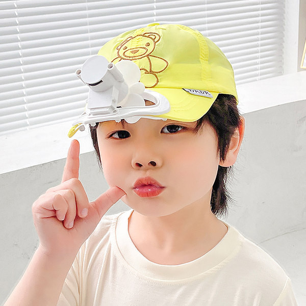 Lehviku ja kaisukaru tikandiga lastemüts