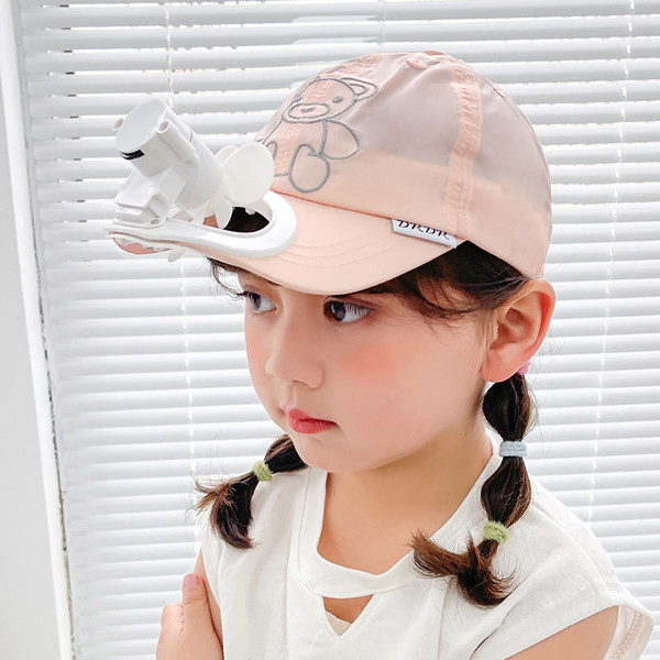 Lehviku ja kaisukaru tikandiga lastemüts