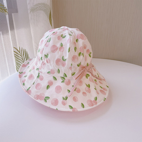 Casual suvemüts aplikatsiooni ja paelaga