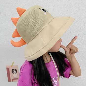 Детска мрежеста шапка с широка периферия и бродерия