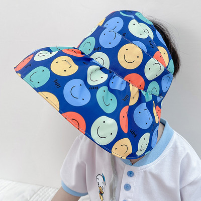 Χρωματιστό παιδικό καπέλο με εφαρμογές