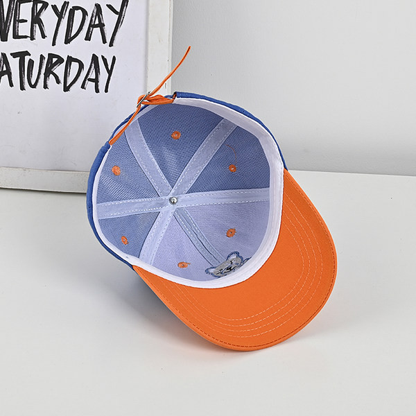 Tekstiilist müts visiiriga värvilise tikandiga tüdrukutele ja poistele