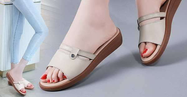 Ležerne papuče s ravnim potplatom za žene