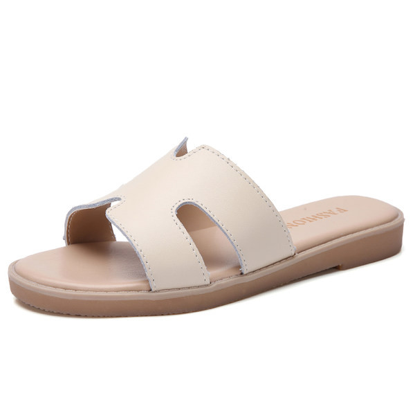 Ženske papuče s ravnim potplatom i remenom od eko kože