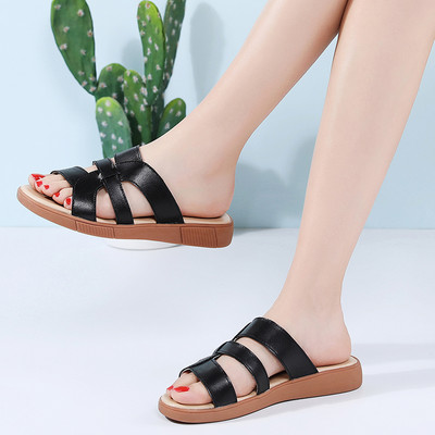 Öko-nahast rihmade ja lameda tallaga naiste sussid