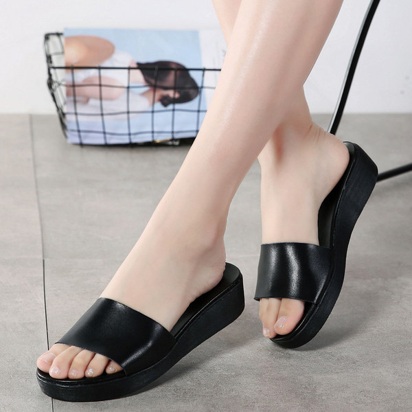 Ženske papuče sa platformom od 3,5 cm od eko kože