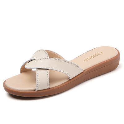 Ležerne ženske papuče s prekriženim kožnim remenčićima