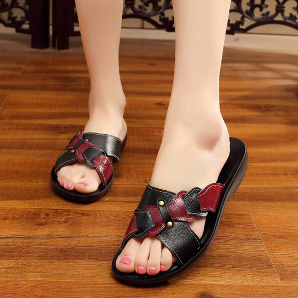 Ženske ležerne kožne papuče - dva modela