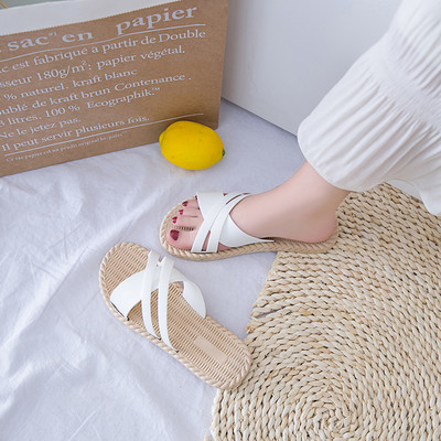 Ženske papuče sa zvjezdastim ukrasom