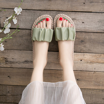 Lameda talla ja lillemotiividega naiste sussid