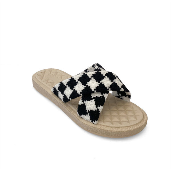 Rannasussid ruuduliste ristrihmadega