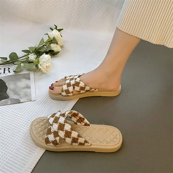 Rannasussid ruuduliste ristrihmadega