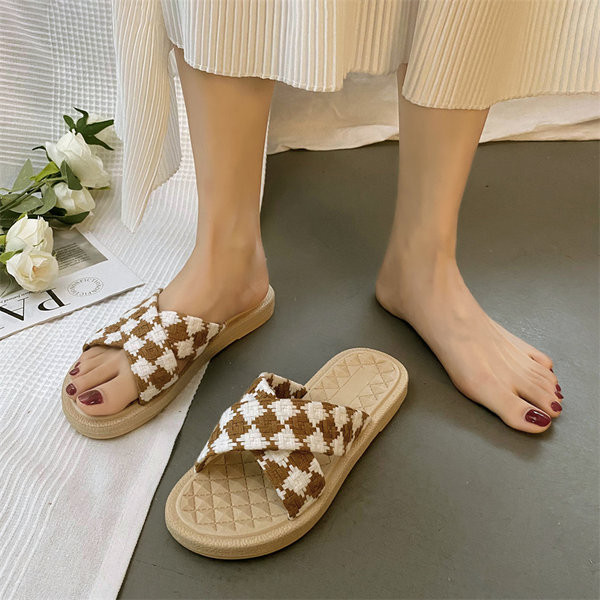 Rannasussid ruuduliste ristrihmadega