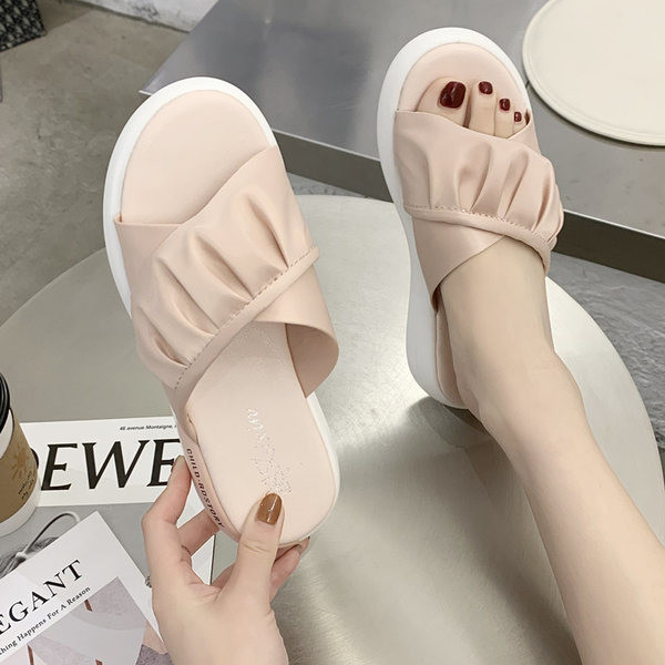 Öko-nahast ristrihmadega naiste sussid