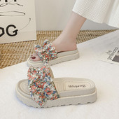 Ženske papuče više modela sa cvjetnim motivima i trakom - platforma 4 cm