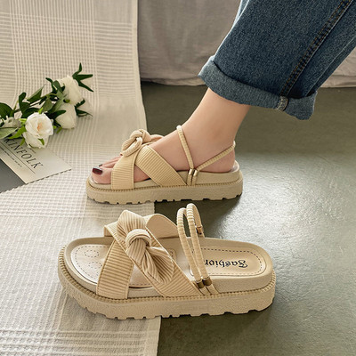 Naiste sussid, mida saab kanda sandaalina