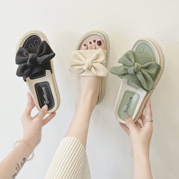 Ženske papuče s trakom i platformom 4 cm