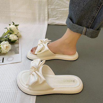 Suvised vabaaja sussid kunstnahast paelaga