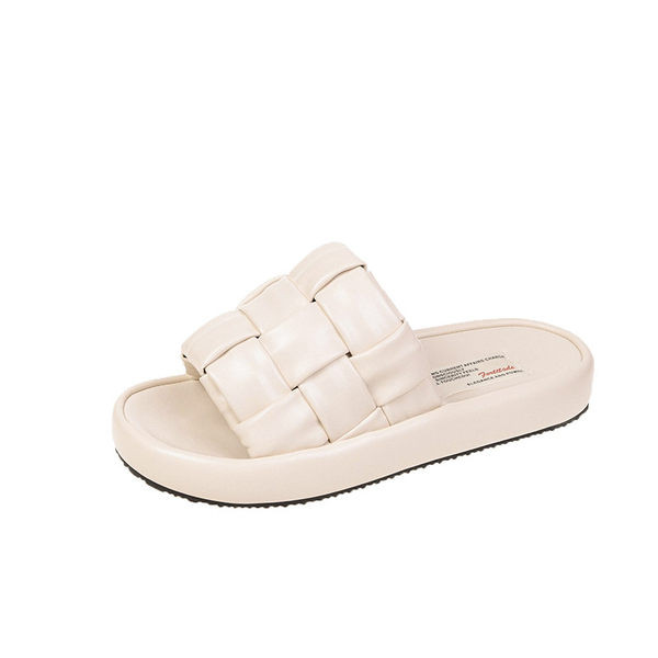 Γυναικείες παντόφλες από καπιτονέ οικολογικό δέρμα με πλατφόρμα 3 cm