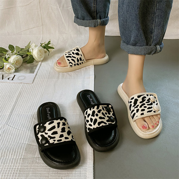 Ležerne ženske papuče s uzorkom leoparda