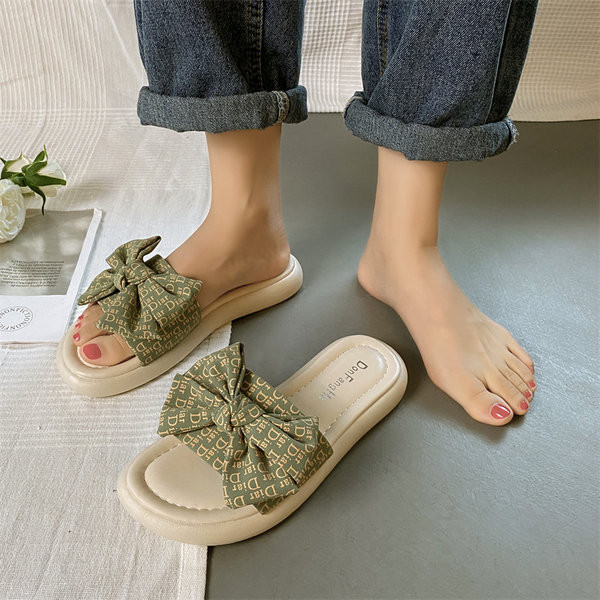 Novi model papuča sa trakom