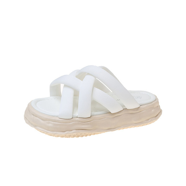 Ležerne ženske papuče s ravnim potplatom i križnim remenčićima