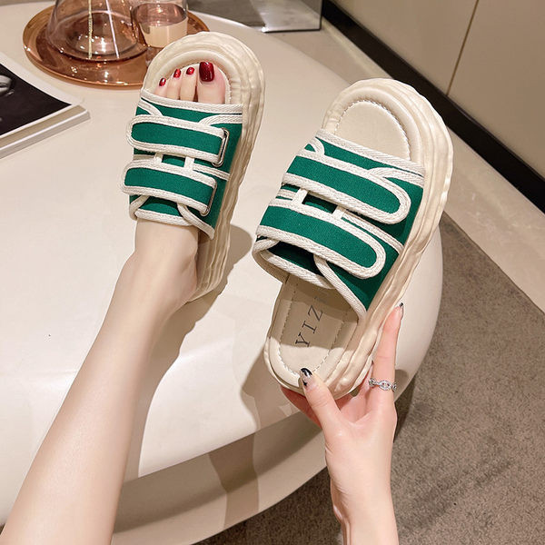 Casual παντόφλες με velcro