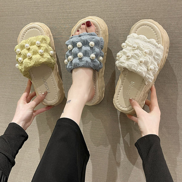 Νέο μοντέλο γυναικείες παντόφλες με πέρλες σε τρία χρώματα