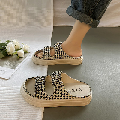 Ženske ljetne papuče s platformom i naramenicama