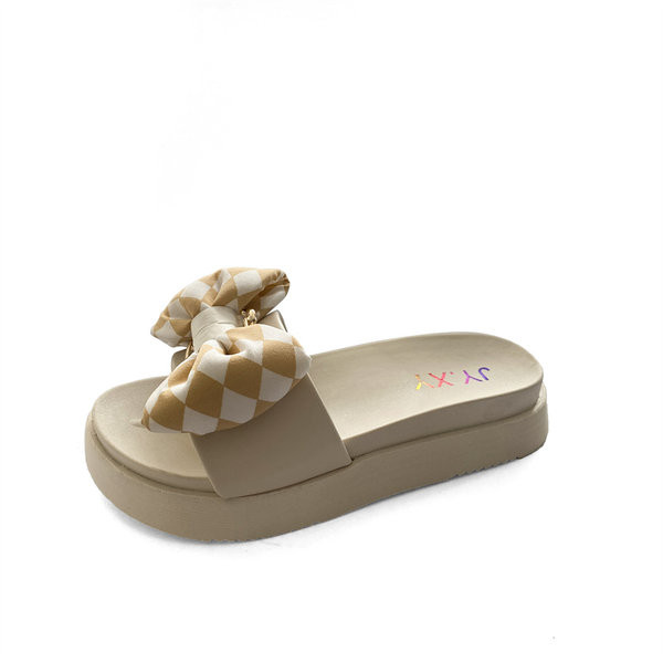 Novi model ženskih papuča sa trakom