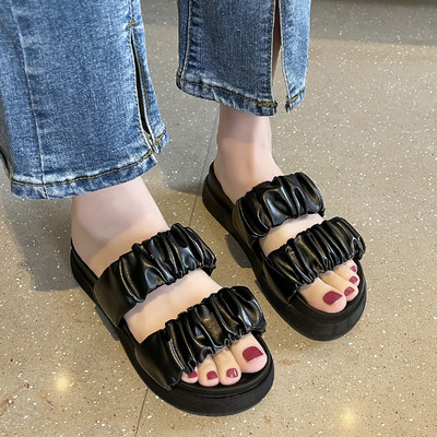 Ženske papuče sa nabranim remenčićima od eko kože