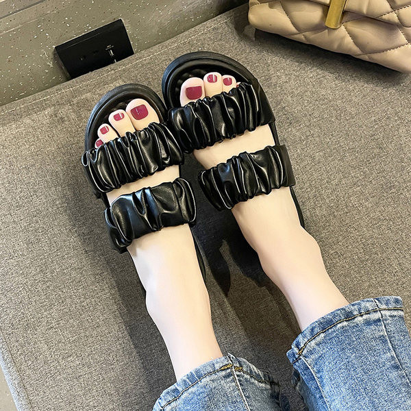 Ženske papuče sa nabranim remenčićima od eko kože