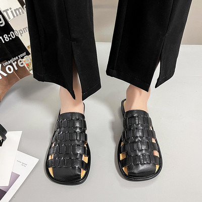 Ženske papuče zaobljeni model od eko kože