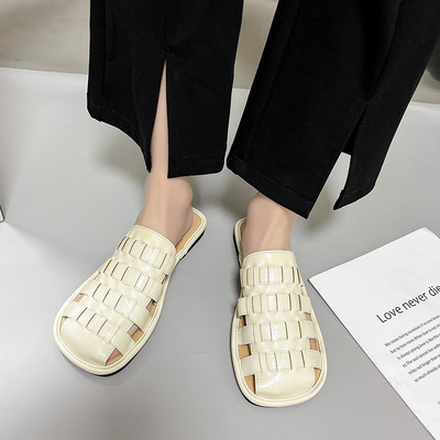 Ženske papuče zaobljeni model od eko kože