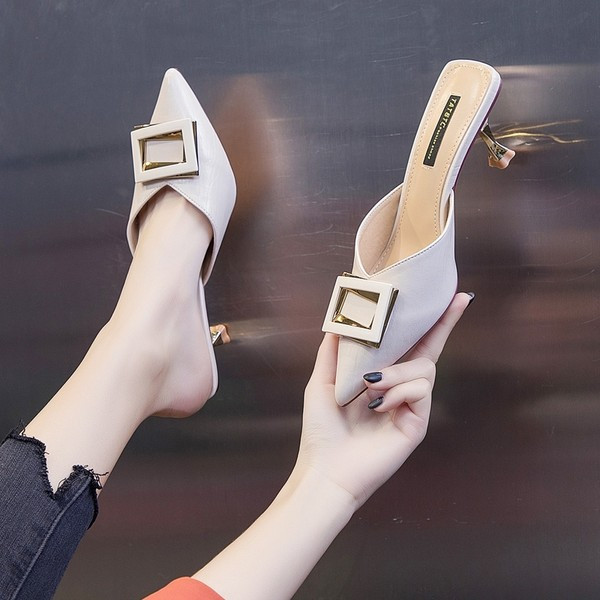 Ženske špicaste papuče s kopčom i petom od 6,5 cm