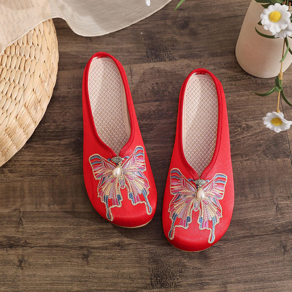 Γυναικείες στρογγυλεμένες παντόφλες από σατέν και χρωματιστό κέντημα