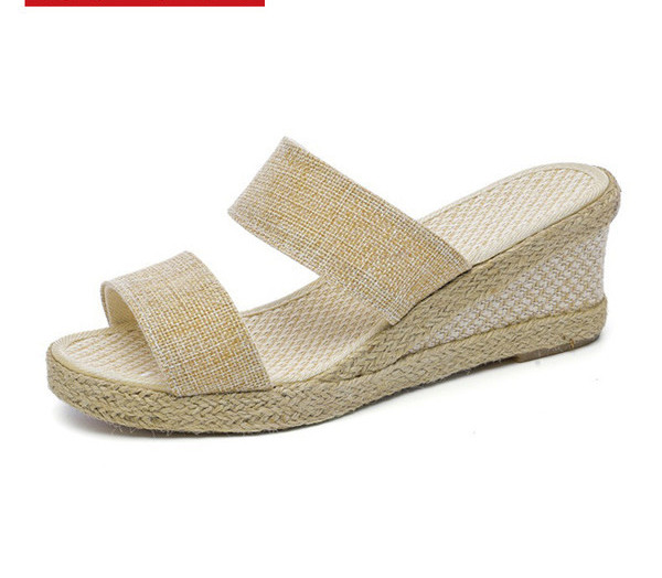 Ženske papuče s platformom