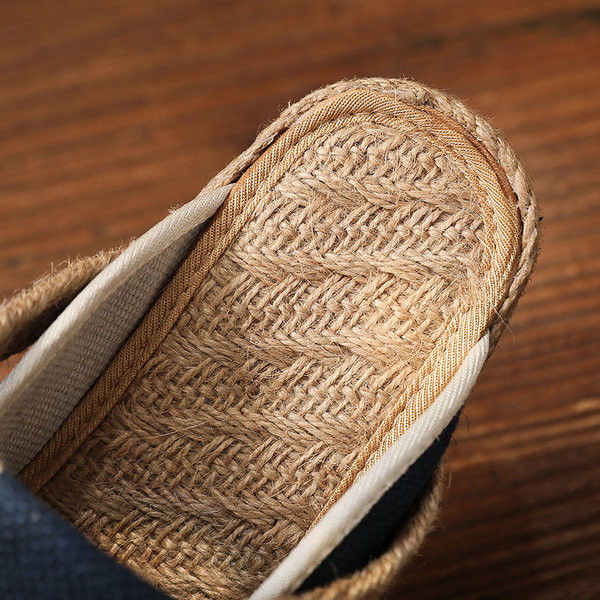 Įprastos drobinės šlepetės su siuvinėjimais