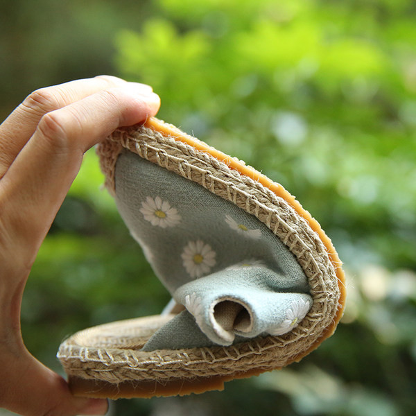 Ženske tekstilne papuče tipa espadrile