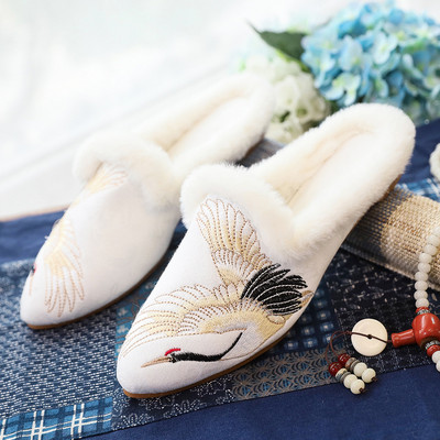 Ženske papuče na špic s vezom