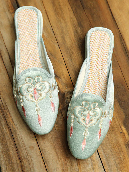 Novi model ženskih satenskih papuča sa vezom