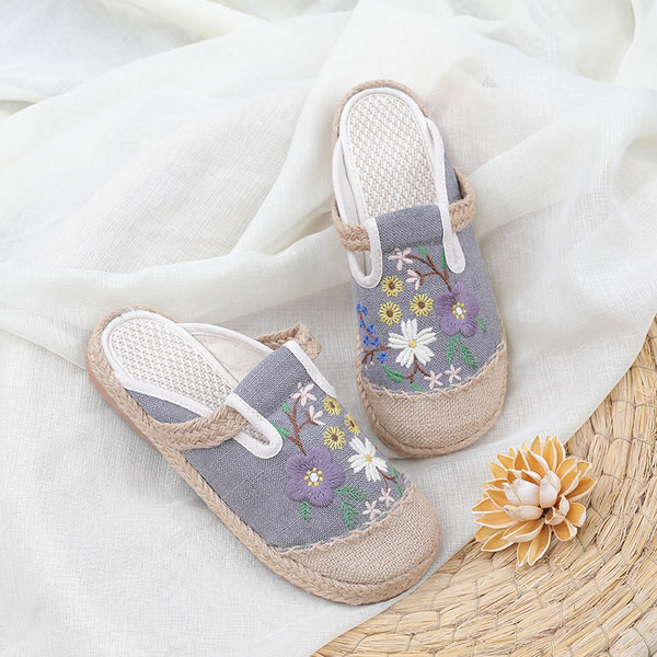 Ženske papuče zaobljenog uzorka s vezom u boji