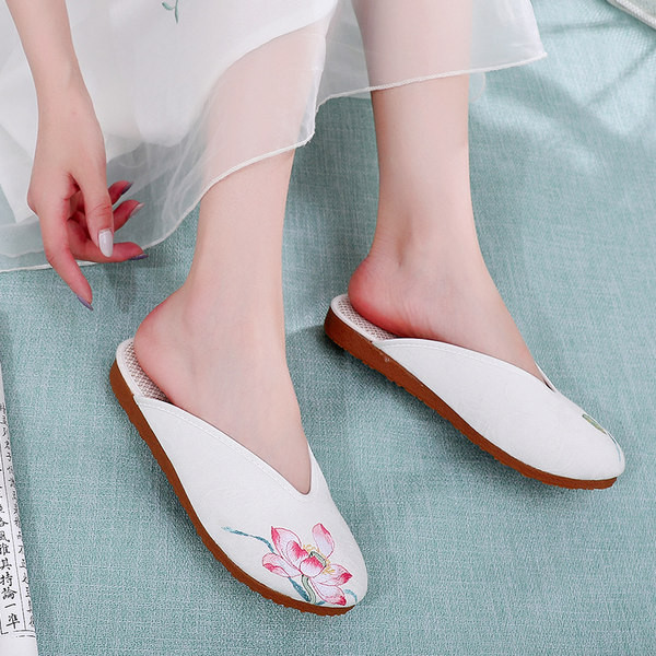 Ženske papuče s cvjetnim vezom