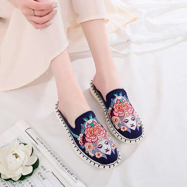 Ležerne papuče s vezom i ravnim potplatom