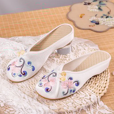 Ležerne ženske zatvorene papuče s vezom